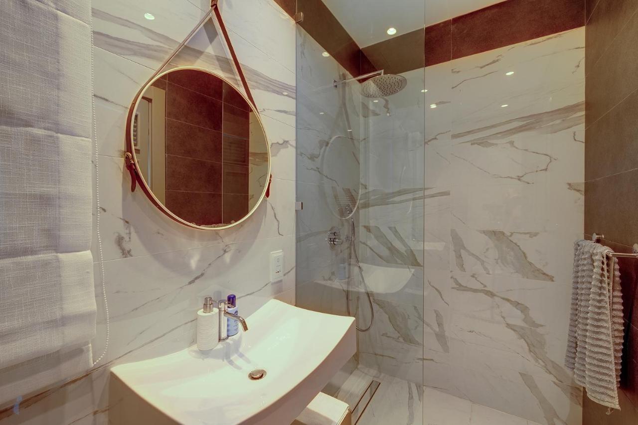 Super Luxury Apartment In Tigne Point, Amazing Sea Views Sliema Luaran gambar
