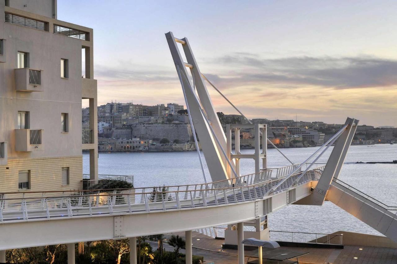 Super Luxury Apartment In Tigne Point, Amazing Sea Views Sliema Luaran gambar