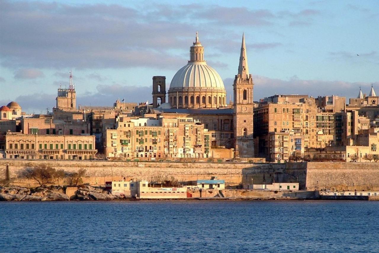 Super Luxury Apartment In Tigne Point, Amazing Sea Views Sliema Luaran gambar